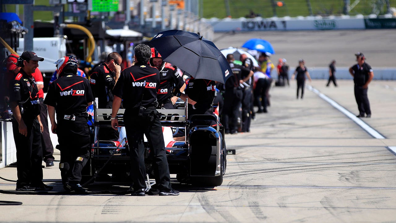 IndyCar paddock reacts to the resignation of Derrick Walker